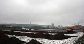 Tranchées de diagnostic sous la neige.