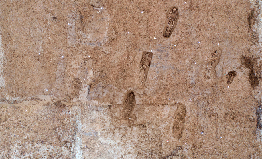 Vue aérienne du site en cours de fouille.