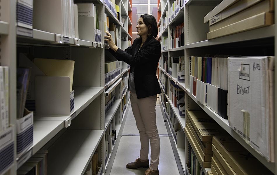 Bibliothèque scientifique à destination des personnels du Département.